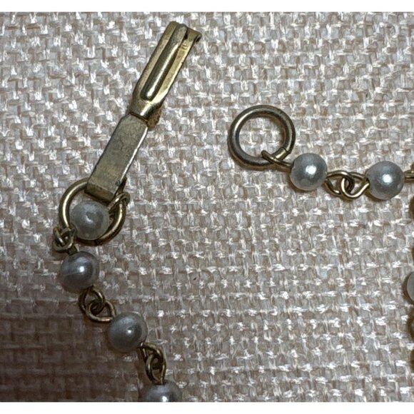 Expo 67 Faux Pearl Bracelet Gold Tone Clasp Medallion Canada Petite or Childs - Picture 6 of 8